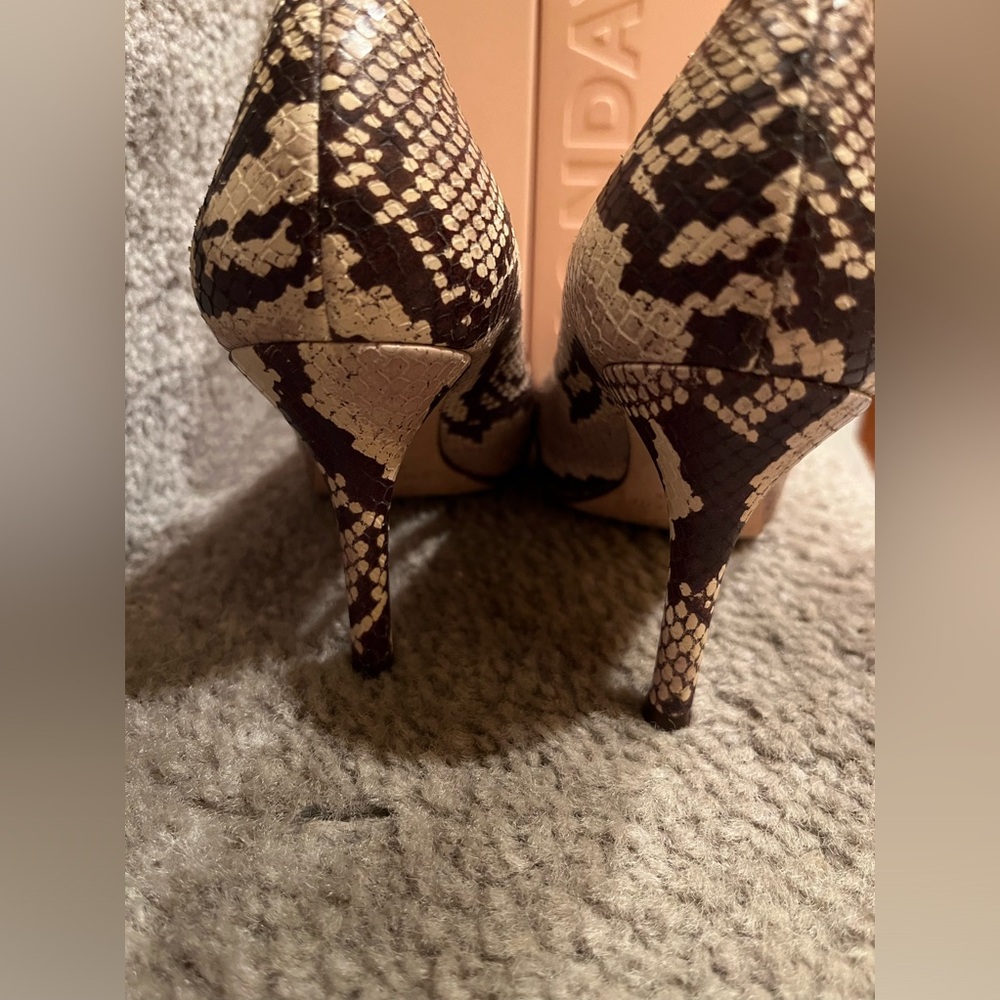 Kate Spade Python Pattern Heels 5.5 - image 4